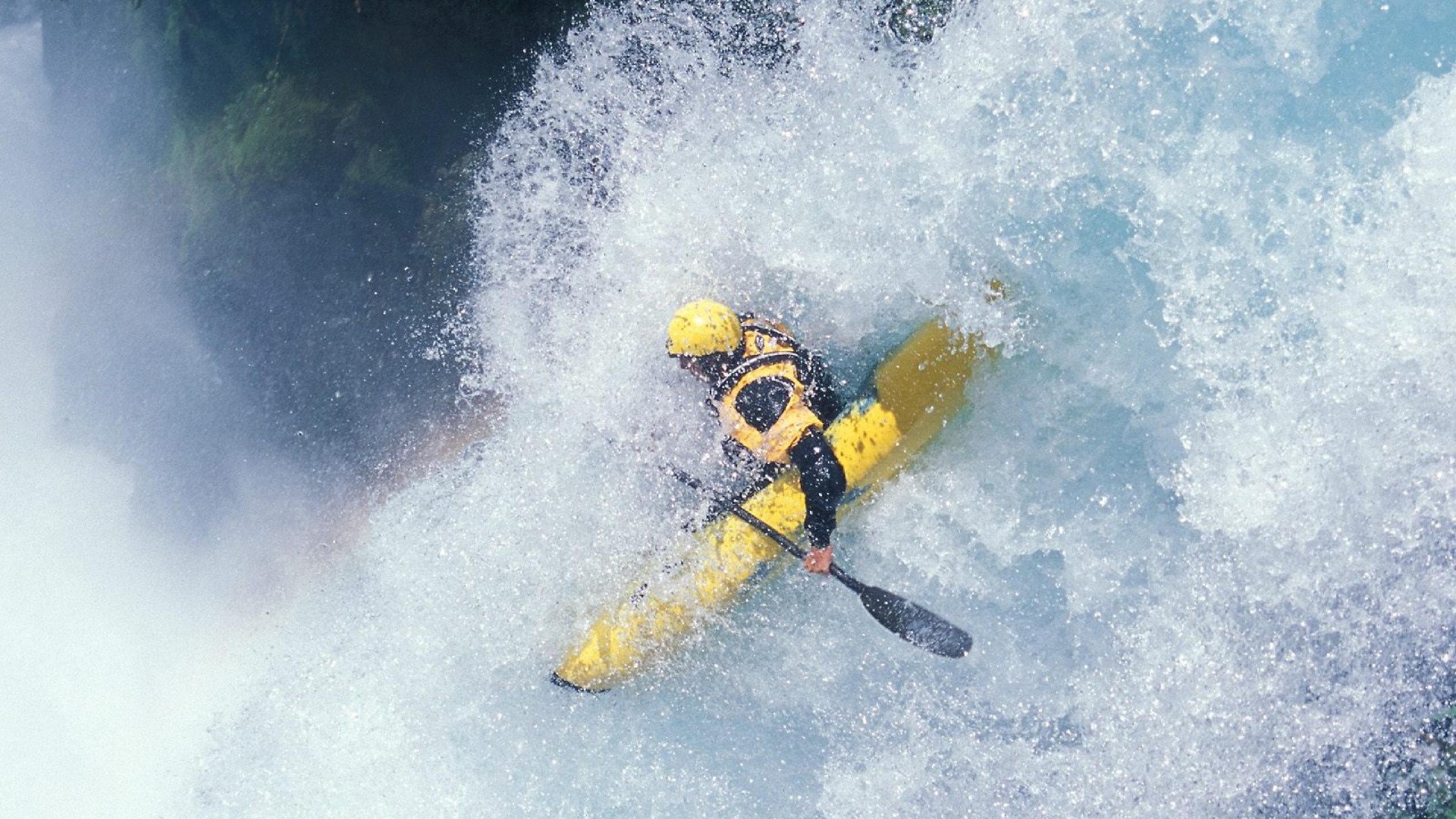 约基奇赛点兑现，皇家马德里淘汰北京首钢晋级四强，主帅激动落泪